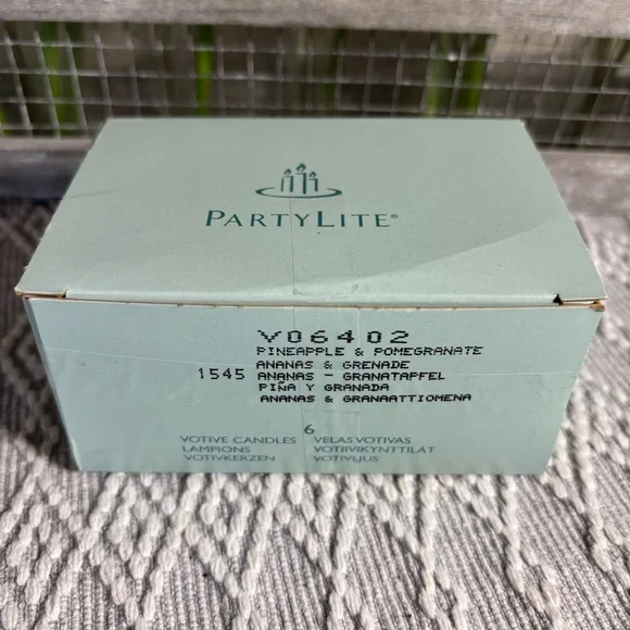 PartyLite Pineapple & Pomegranate Box of 6 Votive‎ Candles V06402 - Picture 2 of 3